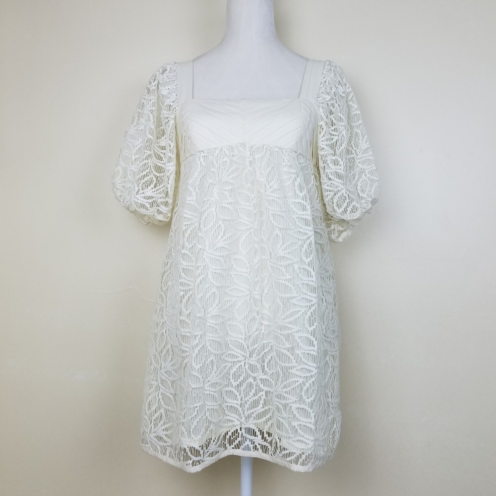 BCBGeneration Lace Puff Sleeve Dress size 4